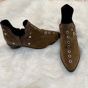 NWOT • Ankle Boots with metal detailing